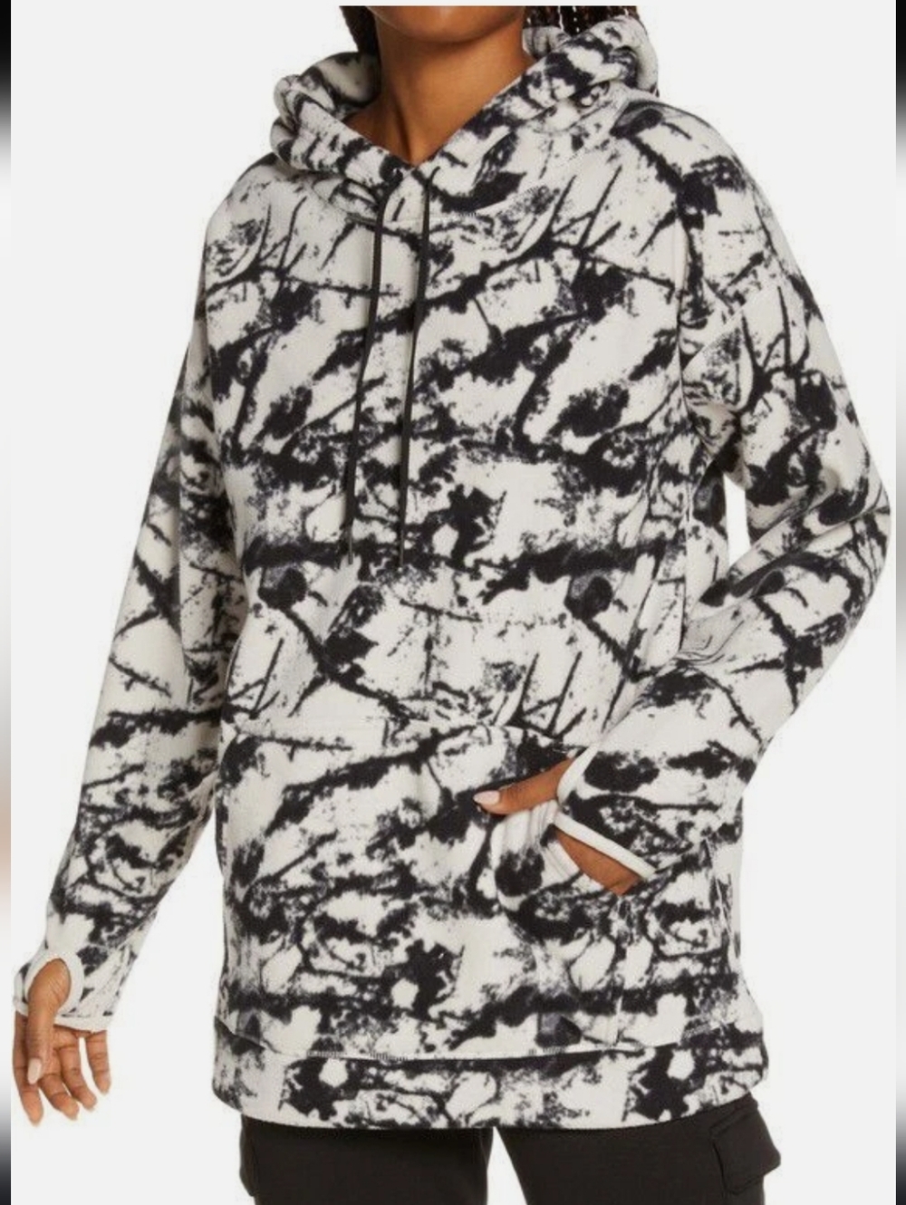 Zella Cozy Up Polar Fleece Hoodie in a Black Ink Rosso Print Size XS
